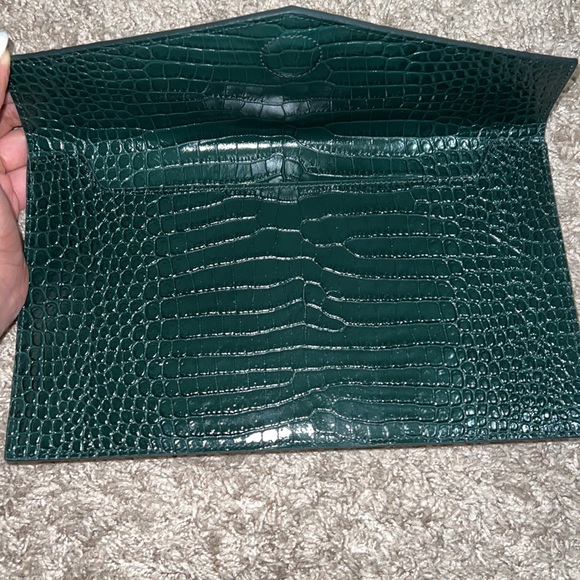 Brand New YSL Uptown Pouch Medium- color Dark Mint - Picture 4 of 7